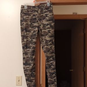 Army print pants
